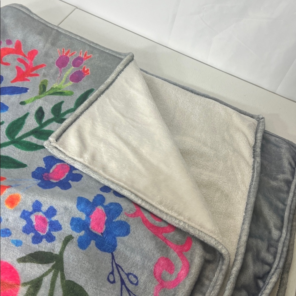 Natural Life Throw Blanket Gray with Floral Print - Picture 4 of 6